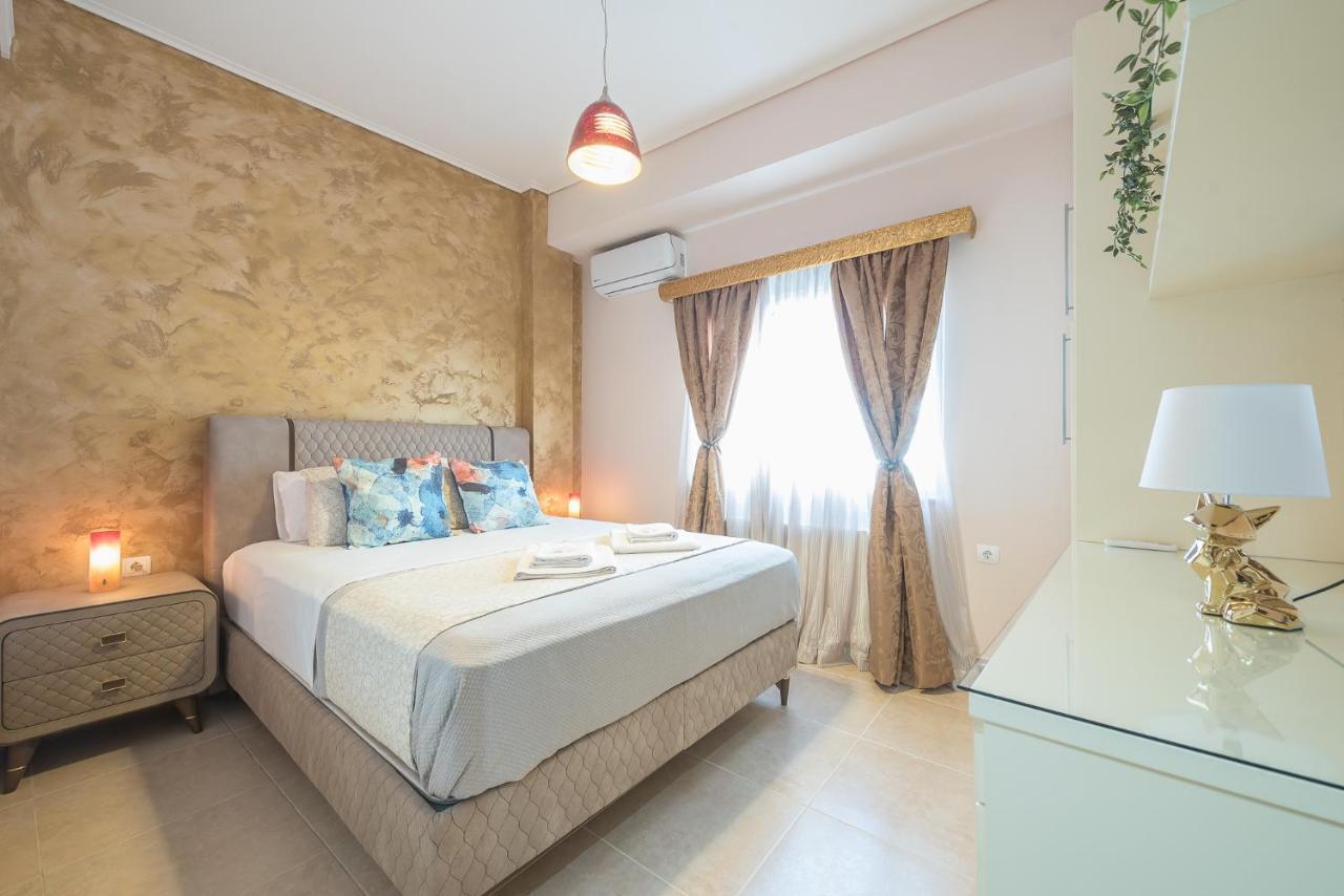 Lighthouse Apartment In The Heart Of Афіни Екстер'єр фото