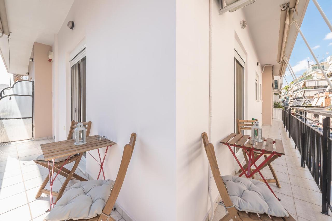 Lighthouse Apartment In The Heart Of Афіни Екстер'єр фото
